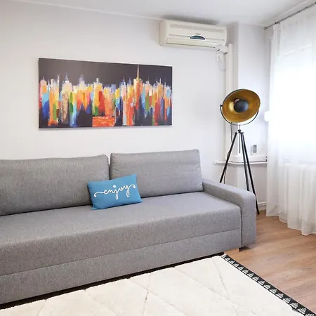 Apartment Arena West Gem