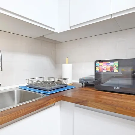 Apartment Arena West Gem *